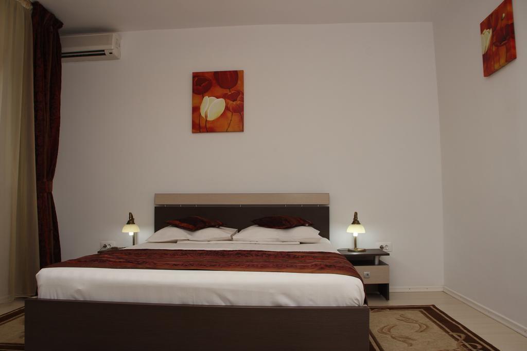 Hotel Royal 2 Urziceni Pokoj fotografie